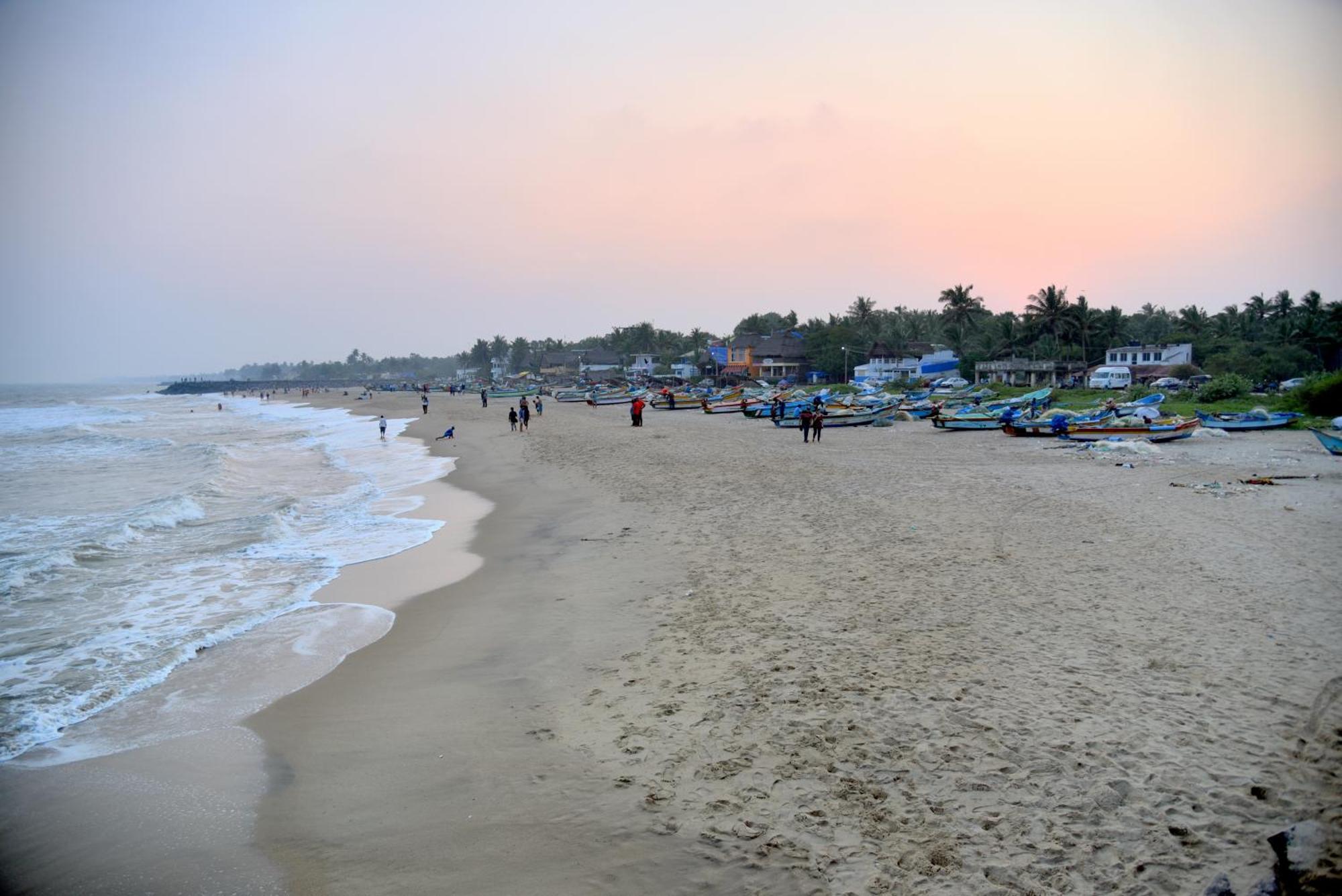 The Ocean Edge Hotel Pondicherry Exterior foto
