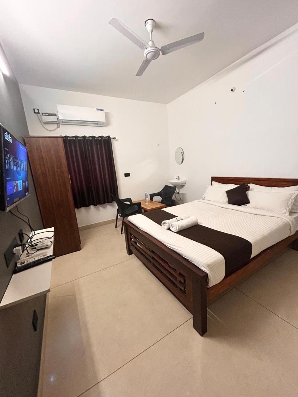 The Ocean Edge Hotel Pondicherry Exterior foto