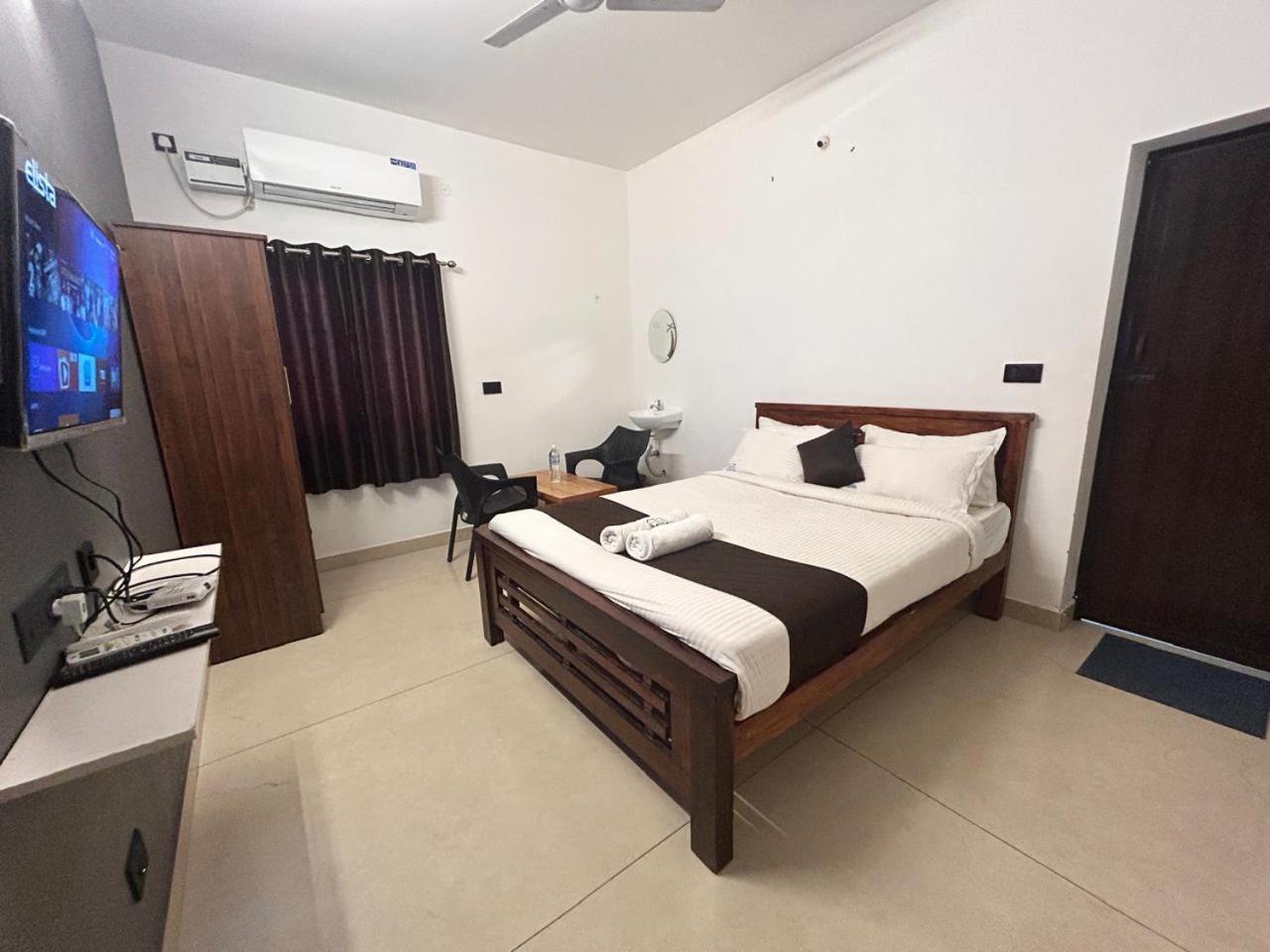 The Ocean Edge Hotel Pondicherry Exterior foto