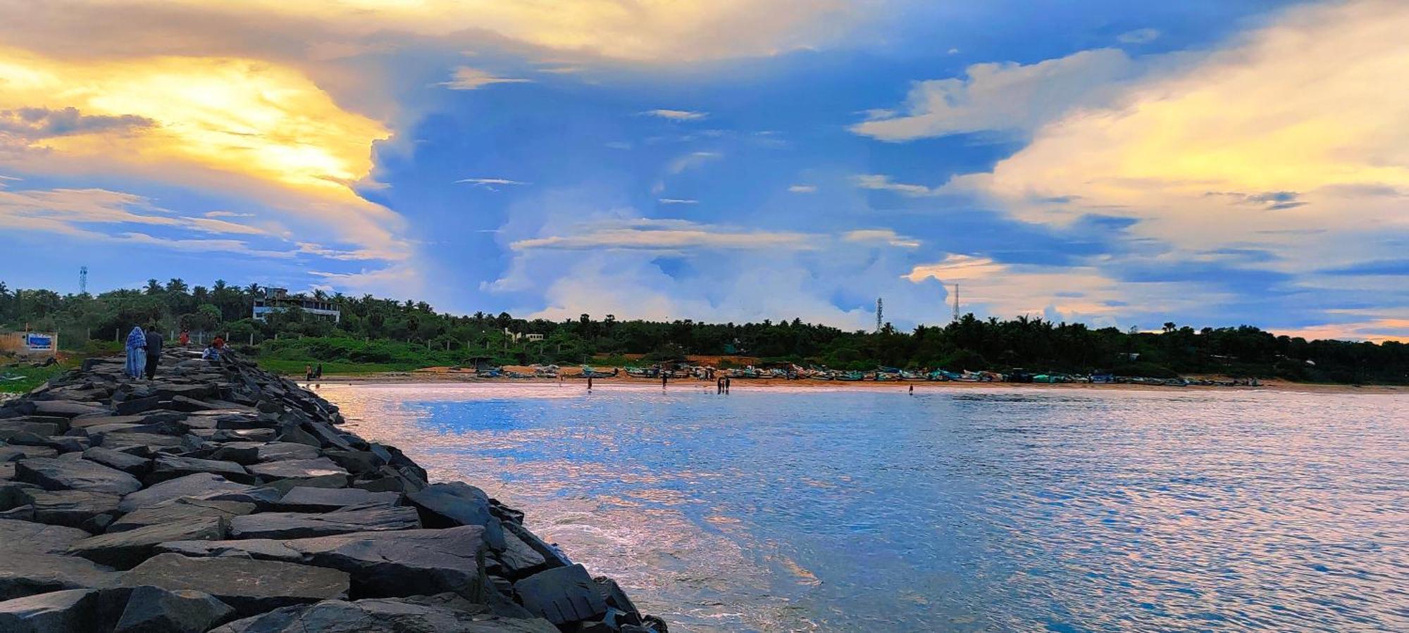 The Ocean Edge Hotel Pondicherry Exterior foto